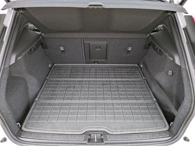 2021 Volvo XC40 MOMENTUM