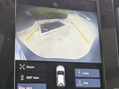 2021 Volvo XC40 MOMENTUM