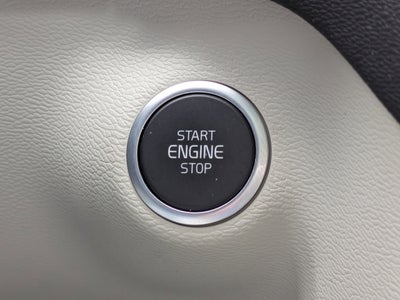 2021 Volvo XC40 MOMENTUM