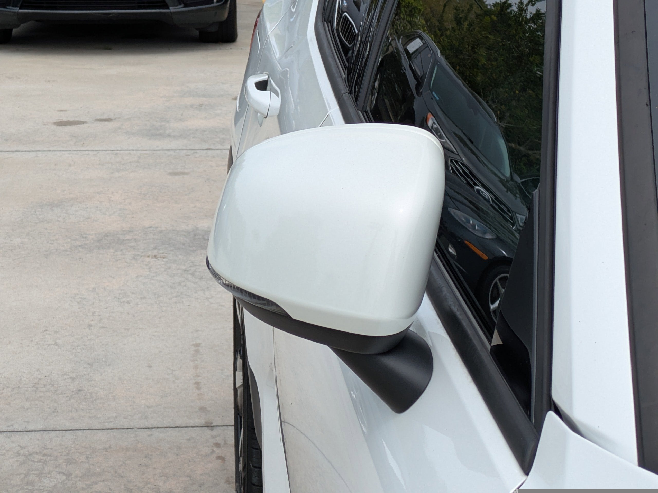 2021 Volvo XC40 MOMENTUM