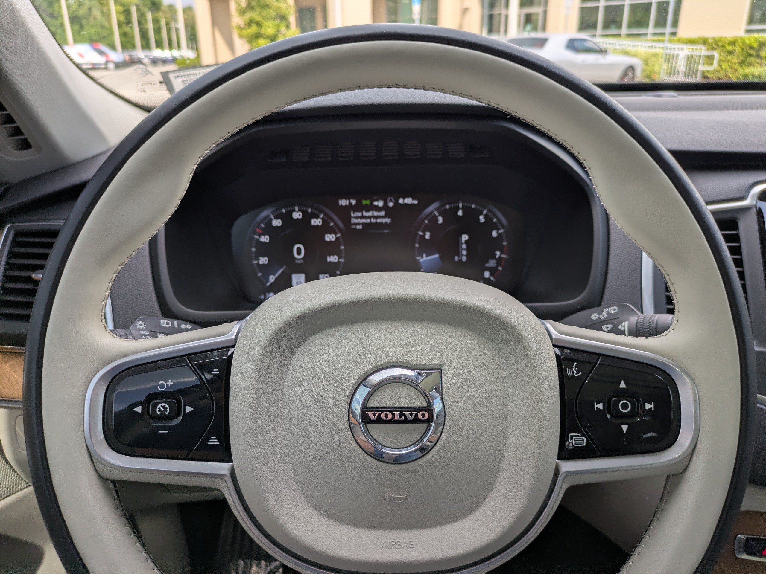 2022 Volvo XC90 Momentum - Photo 29