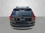 2022 Volvo XC90 MOMENTUM