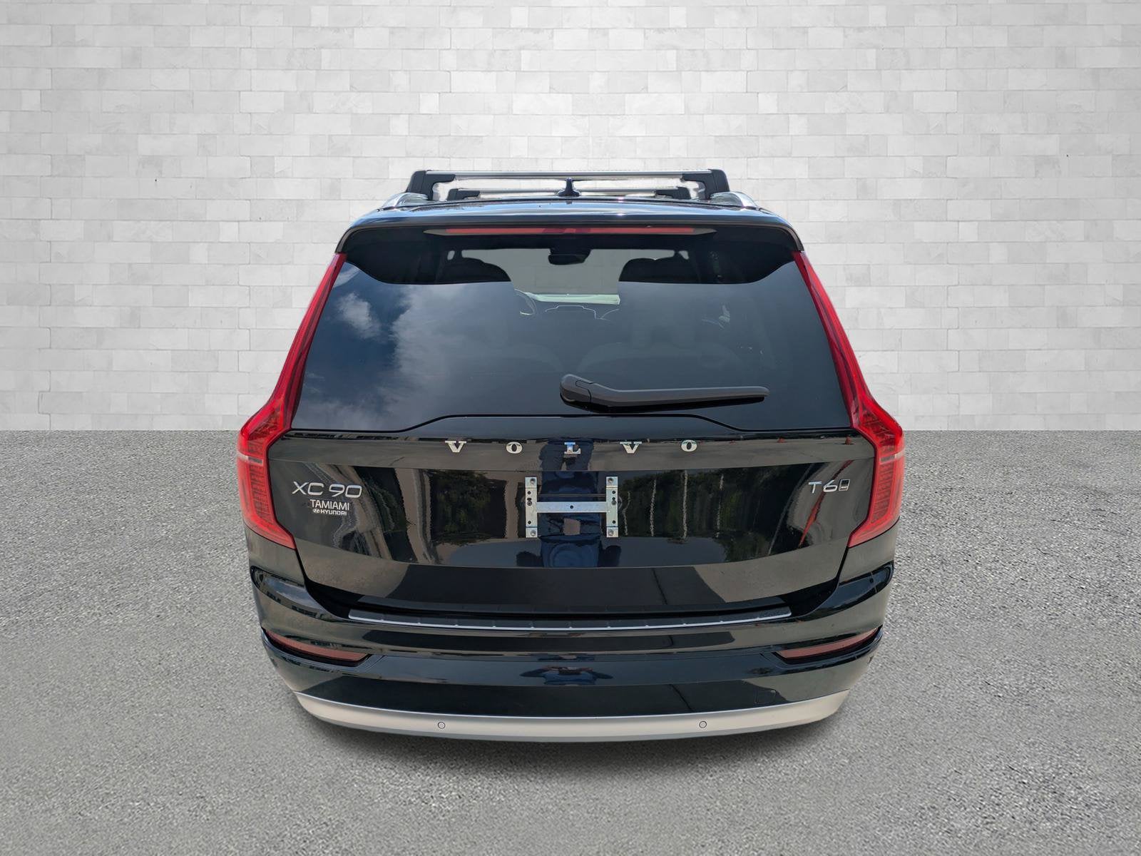 2022 Volvo XC90 MOMENTUM