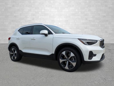 2025 Volvo XC40 PLUS BRIGHT THEME