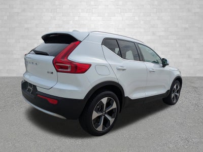2025 Volvo XC40 PLUS BRIGHT THEME