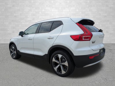2025 Volvo XC40 PLUS BRIGHT THEME
