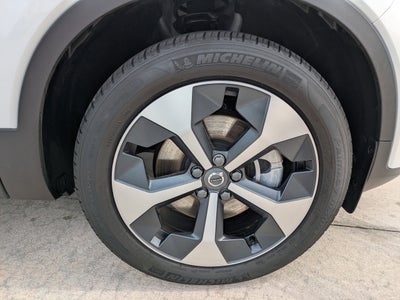 2025 Volvo XC40 PLUS BRIGHT THEME