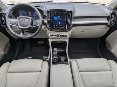 2023 Volvo XC40 PLUS DARK THEME