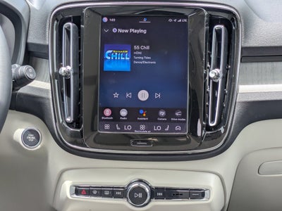 2023 Volvo XC40 PLUS DARK THEME