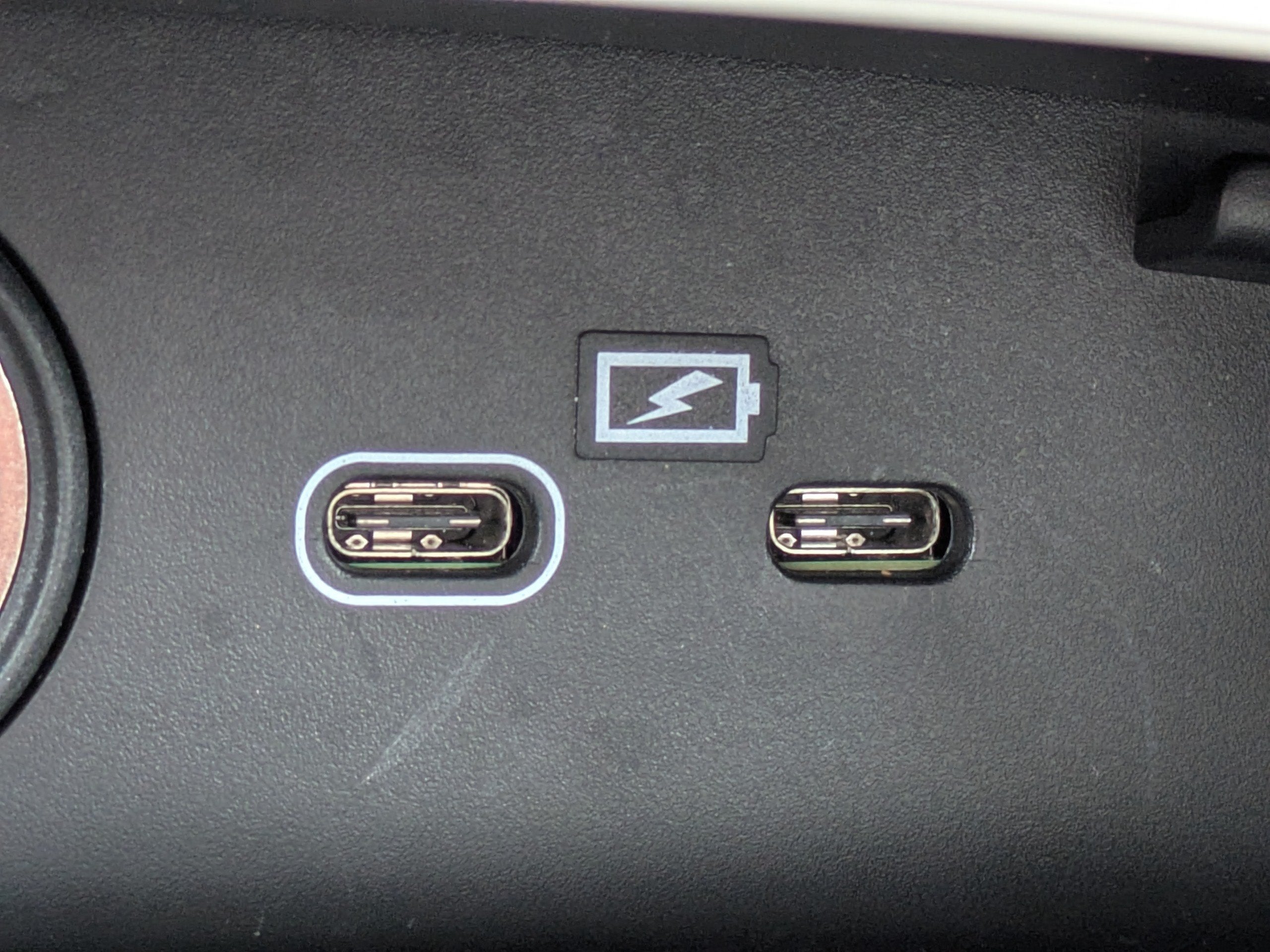 2023 Volvo XC40 PLUS DARK THEME