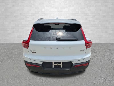 2023 Volvo XC40 PLUS DARK THEME
