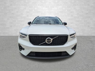 2023 Volvo XC40 PLUS DARK THEME