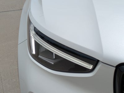 2023 Volvo XC40 PLUS DARK THEME