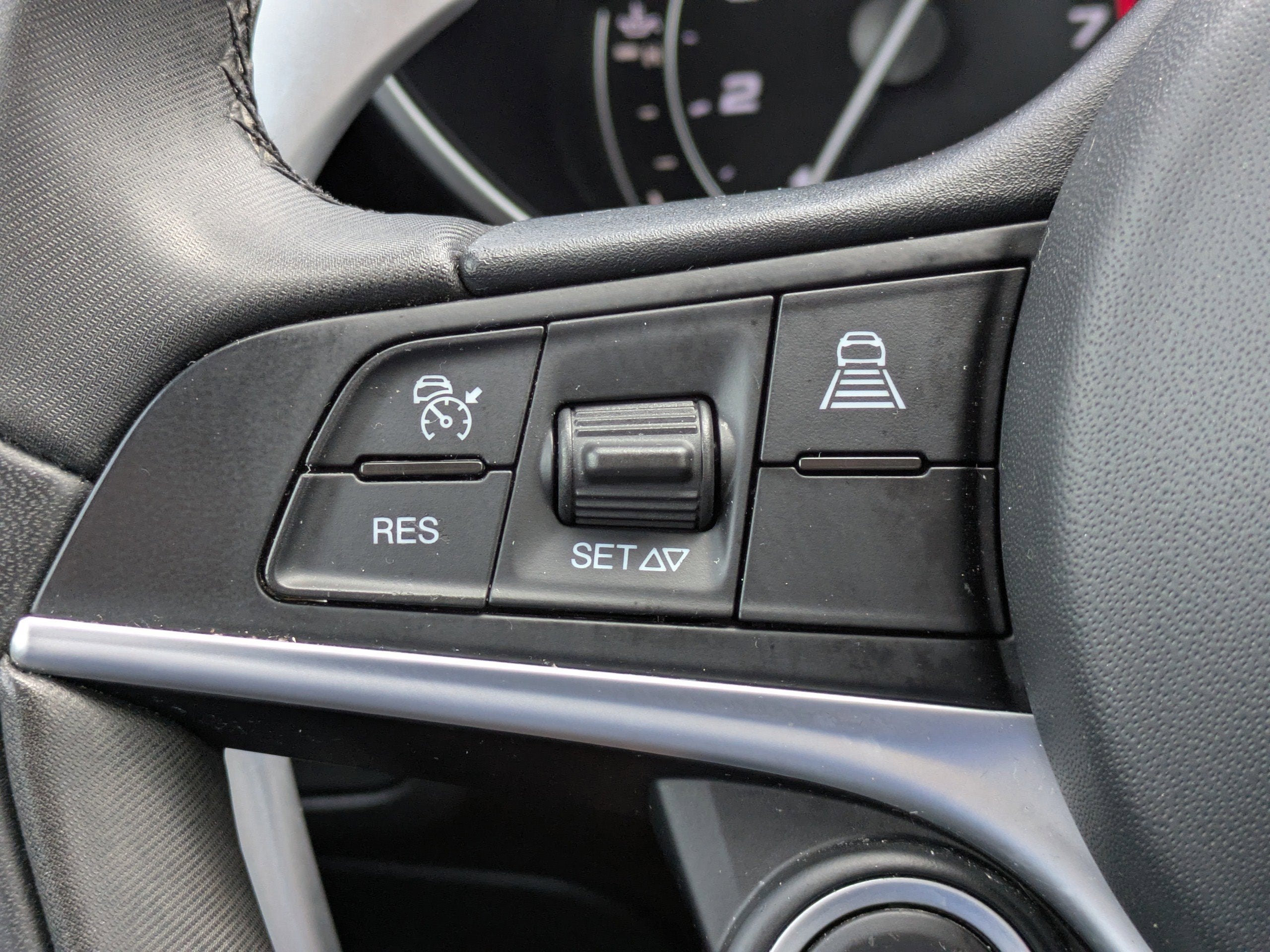 2018 Alfa Romeo Giulia TI SPORT
