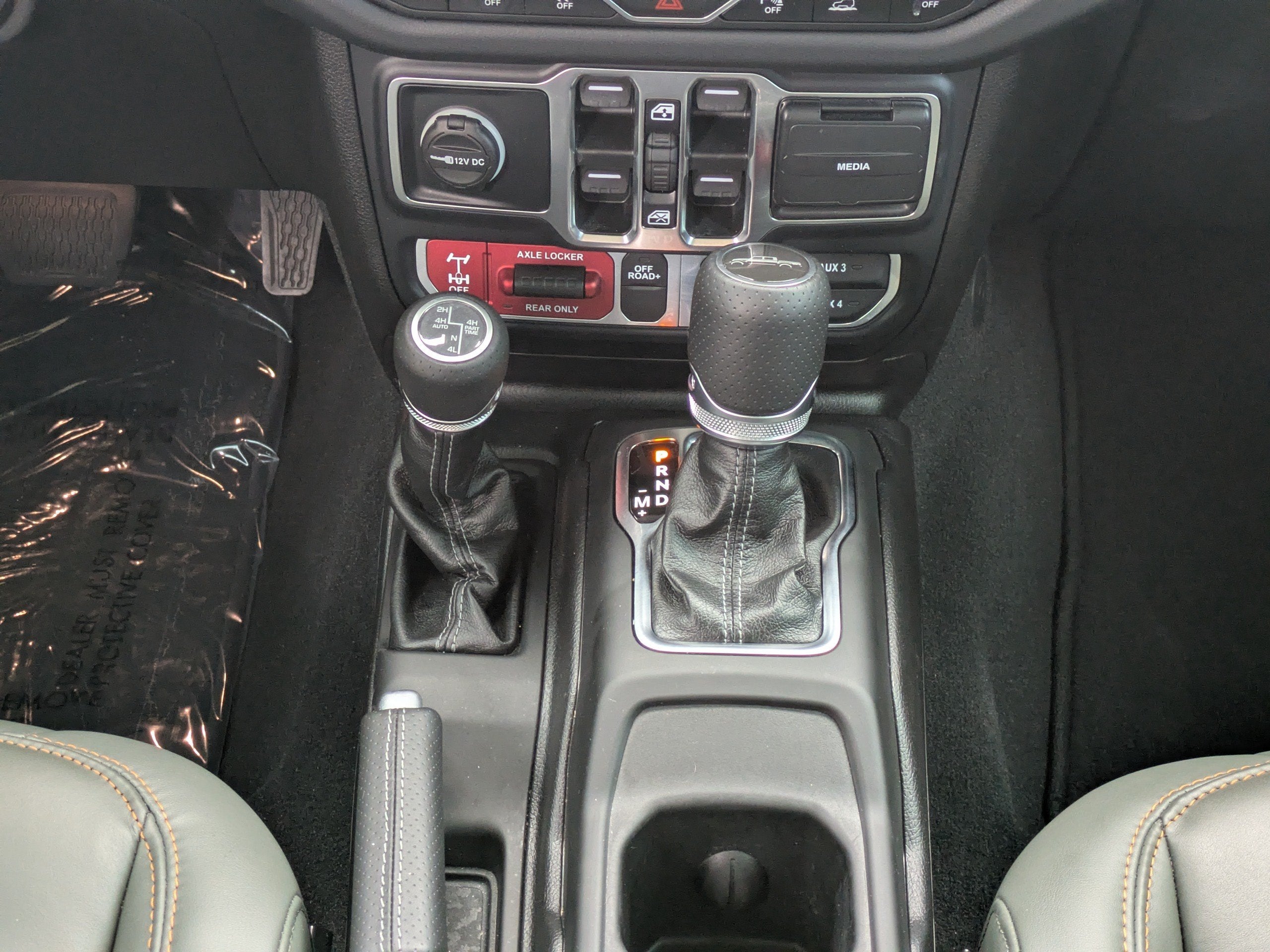 2024 Jeep Gladiator MOJAVE X