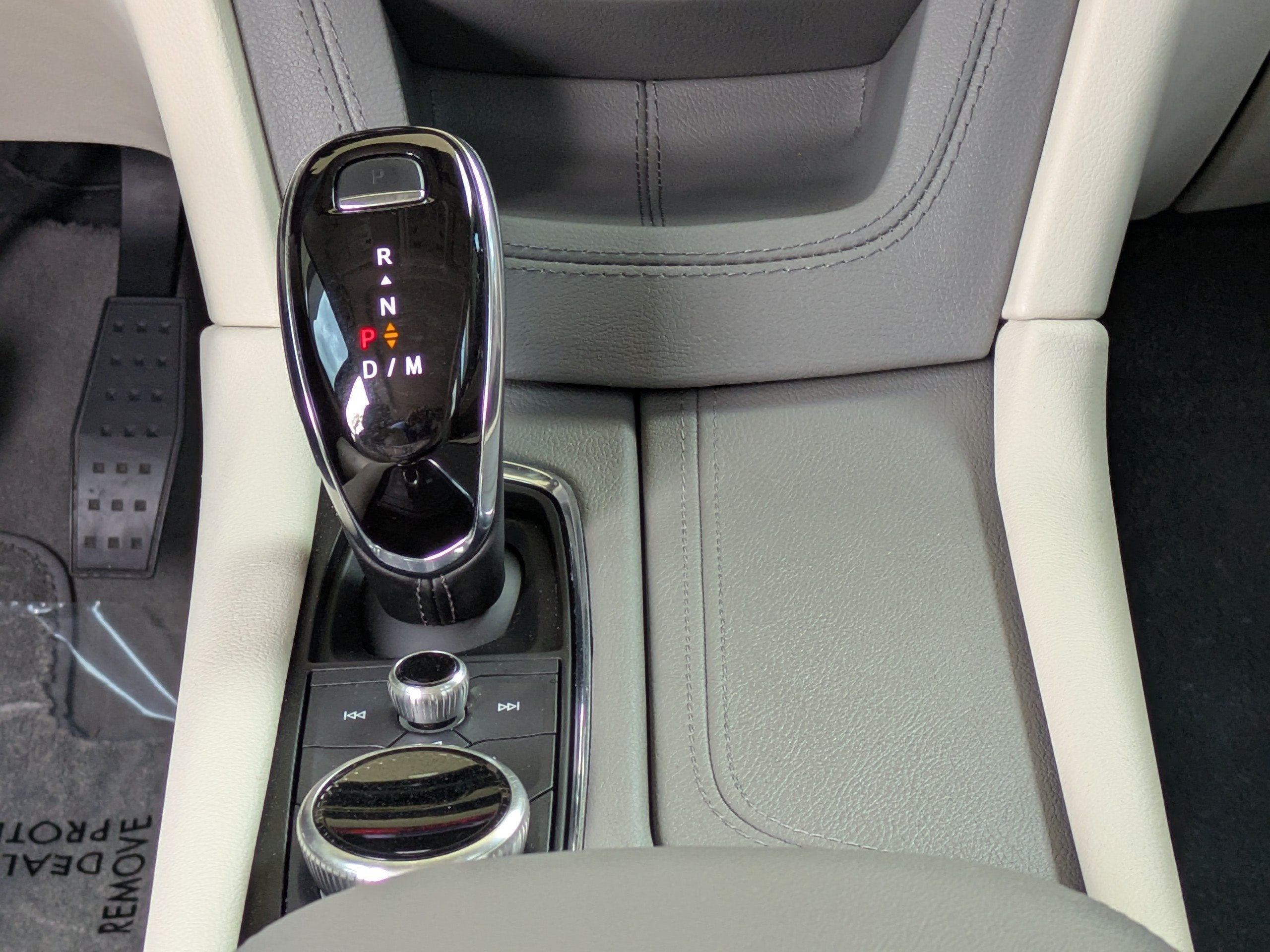 2023 Cadillac XT6 FWD PREMIUM LUXUR