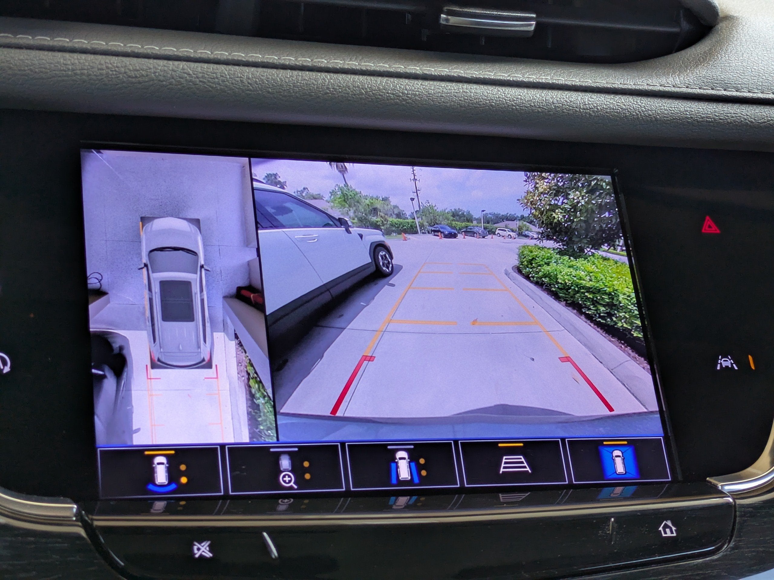 2023 Cadillac XT6 FWD PREMIUM LUXUR