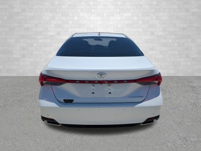 2019 Toyota Avalon XLE