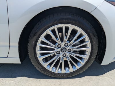 2019 Toyota Avalon XLE