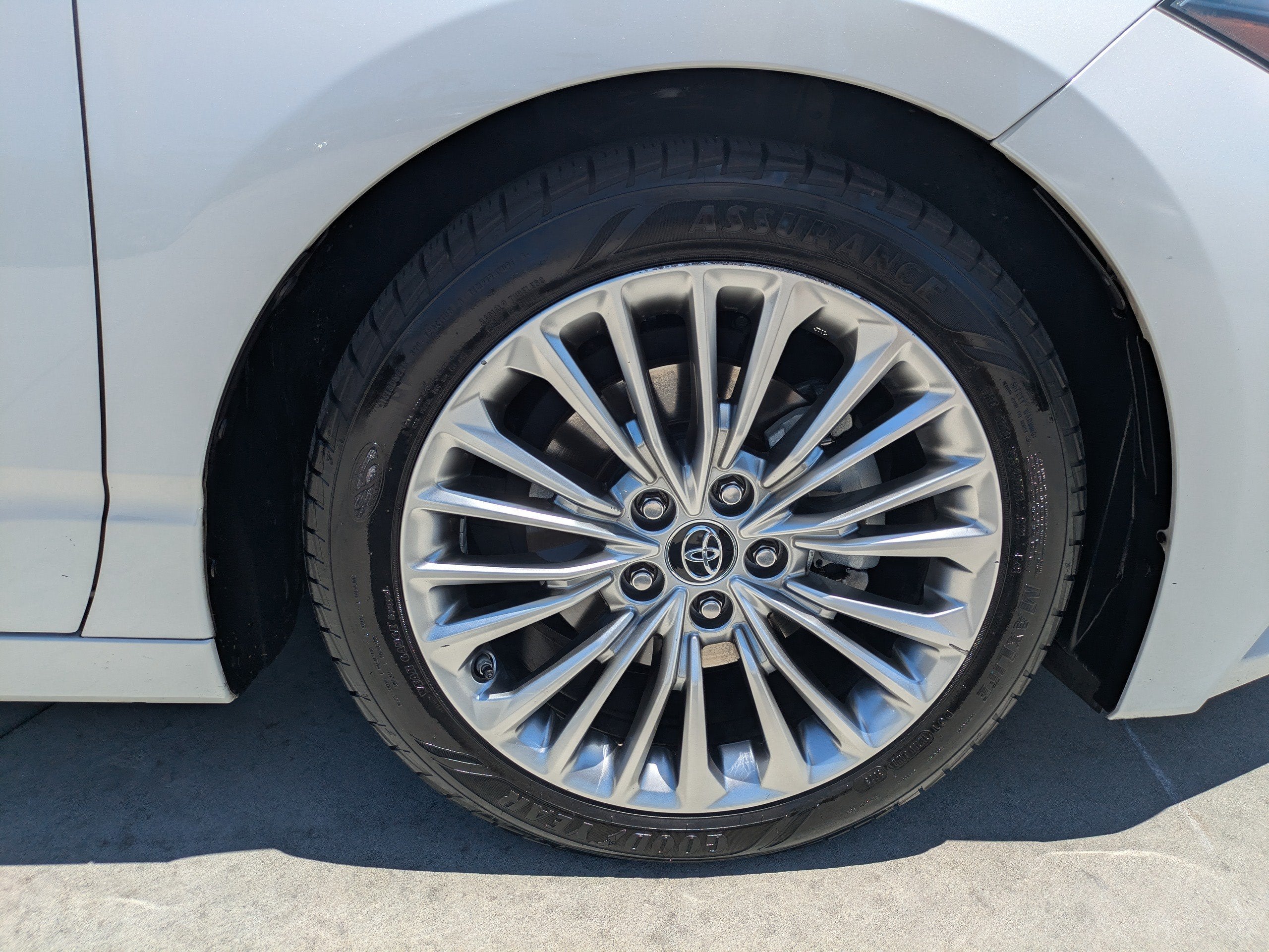 2019 Toyota Avalon XLE