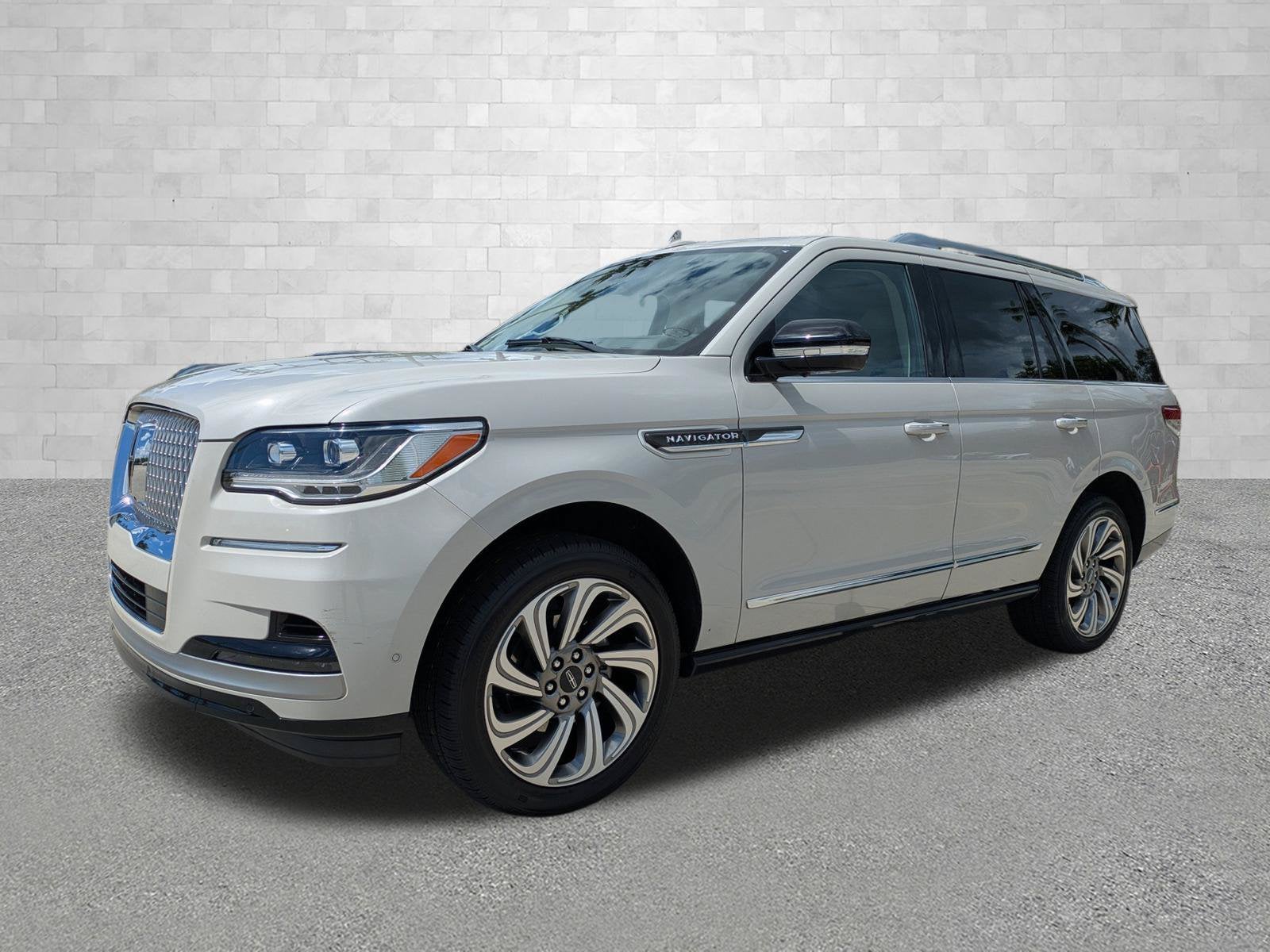 2023 Lincoln Navigator RESERVE