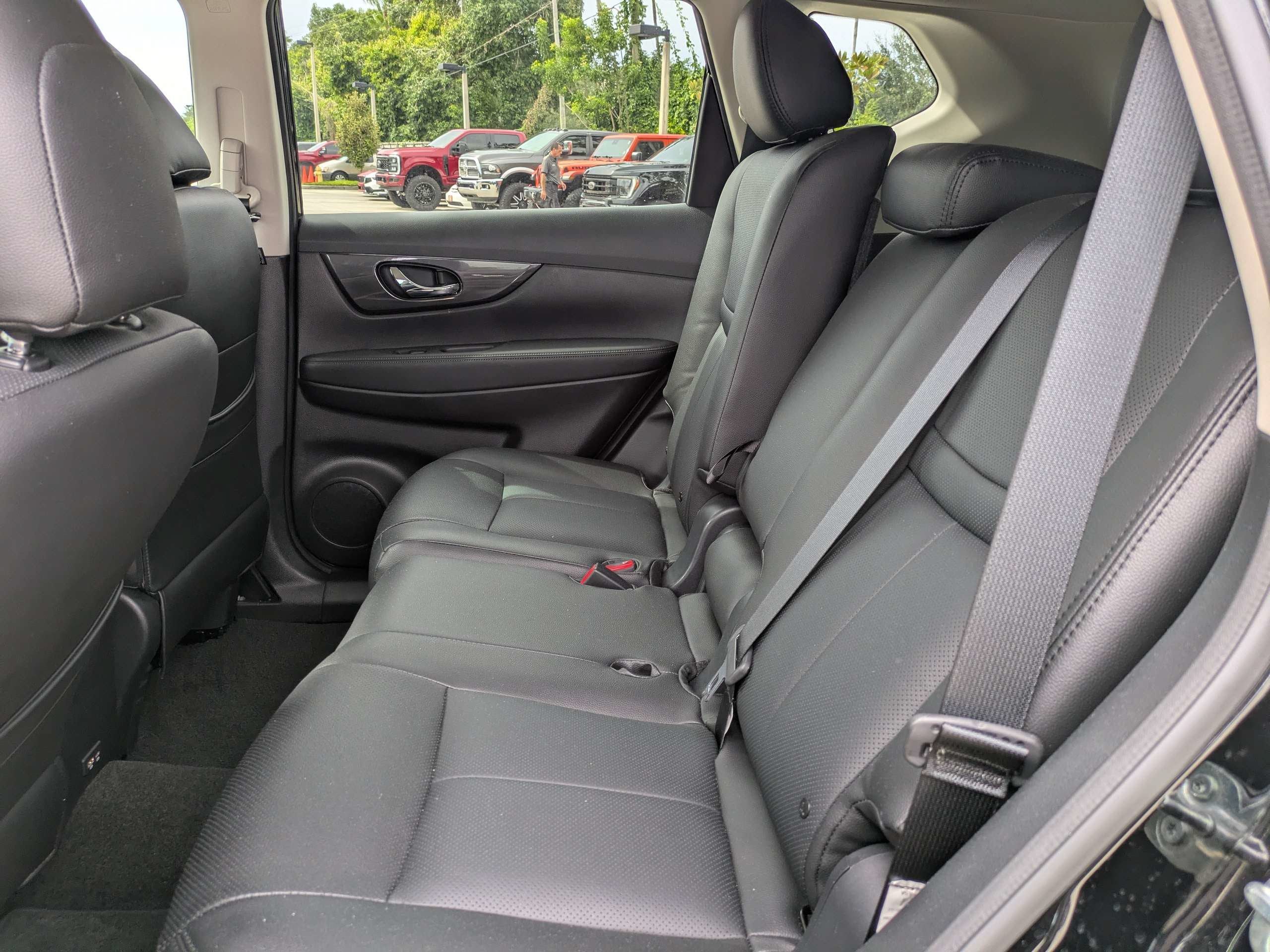 2020 Nissan Rogue S
