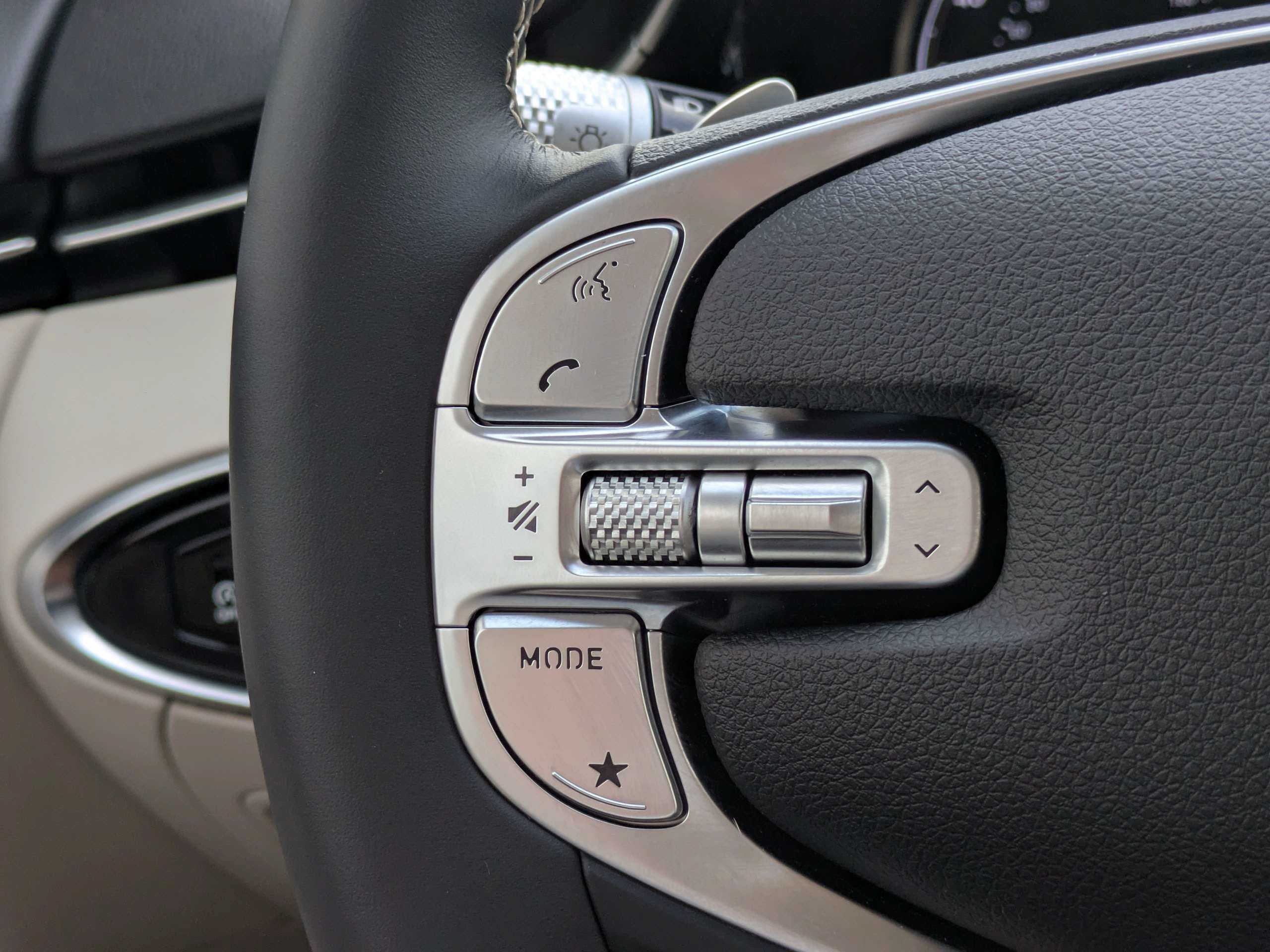 2024 Genesis GV70 2.5T