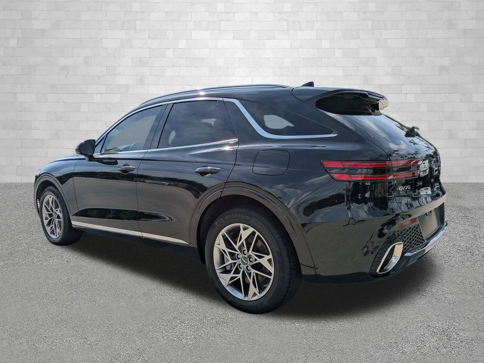 2024 Genesis GV70 2.5T