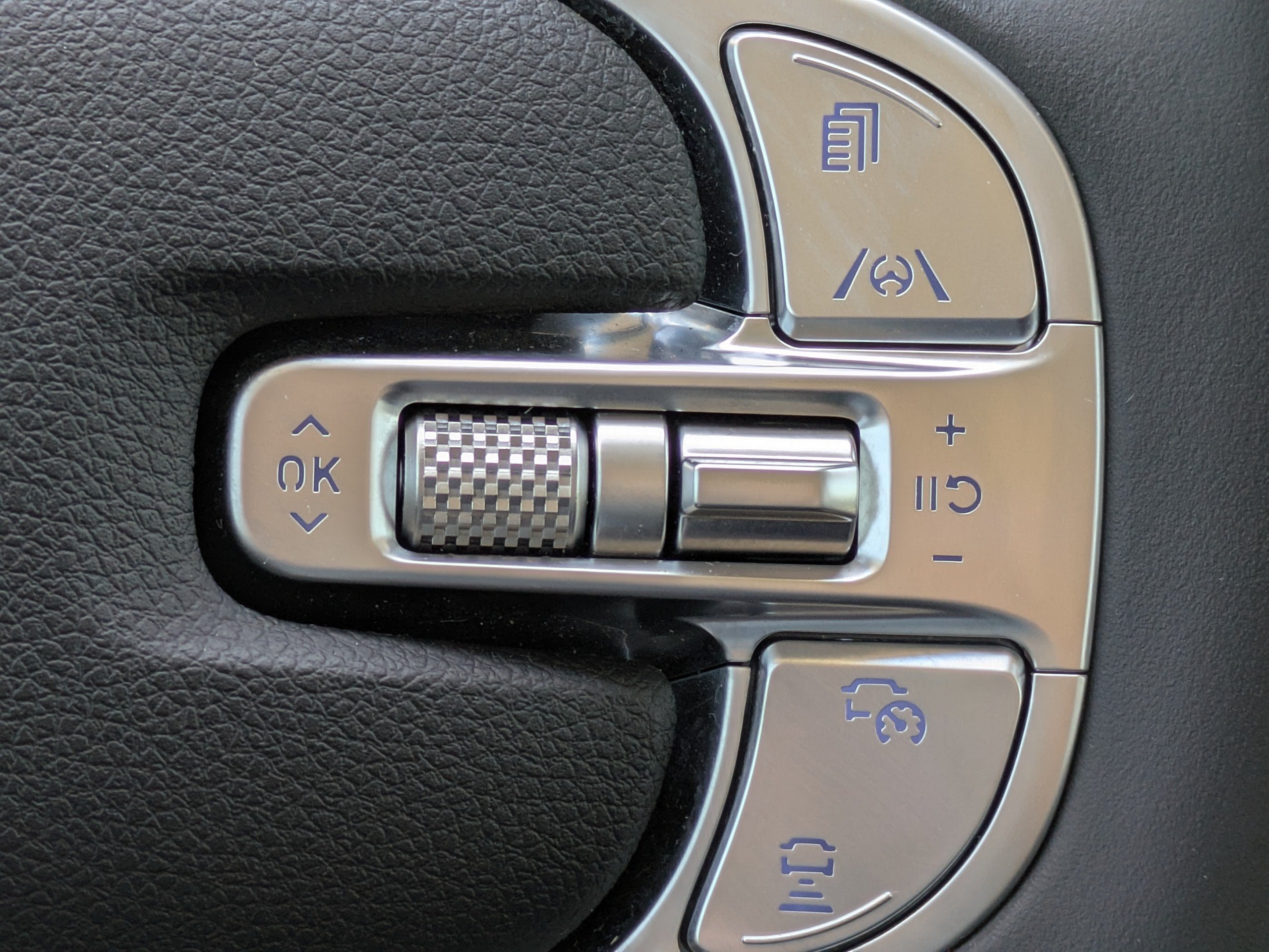 2024 Genesis GV70 2.5T