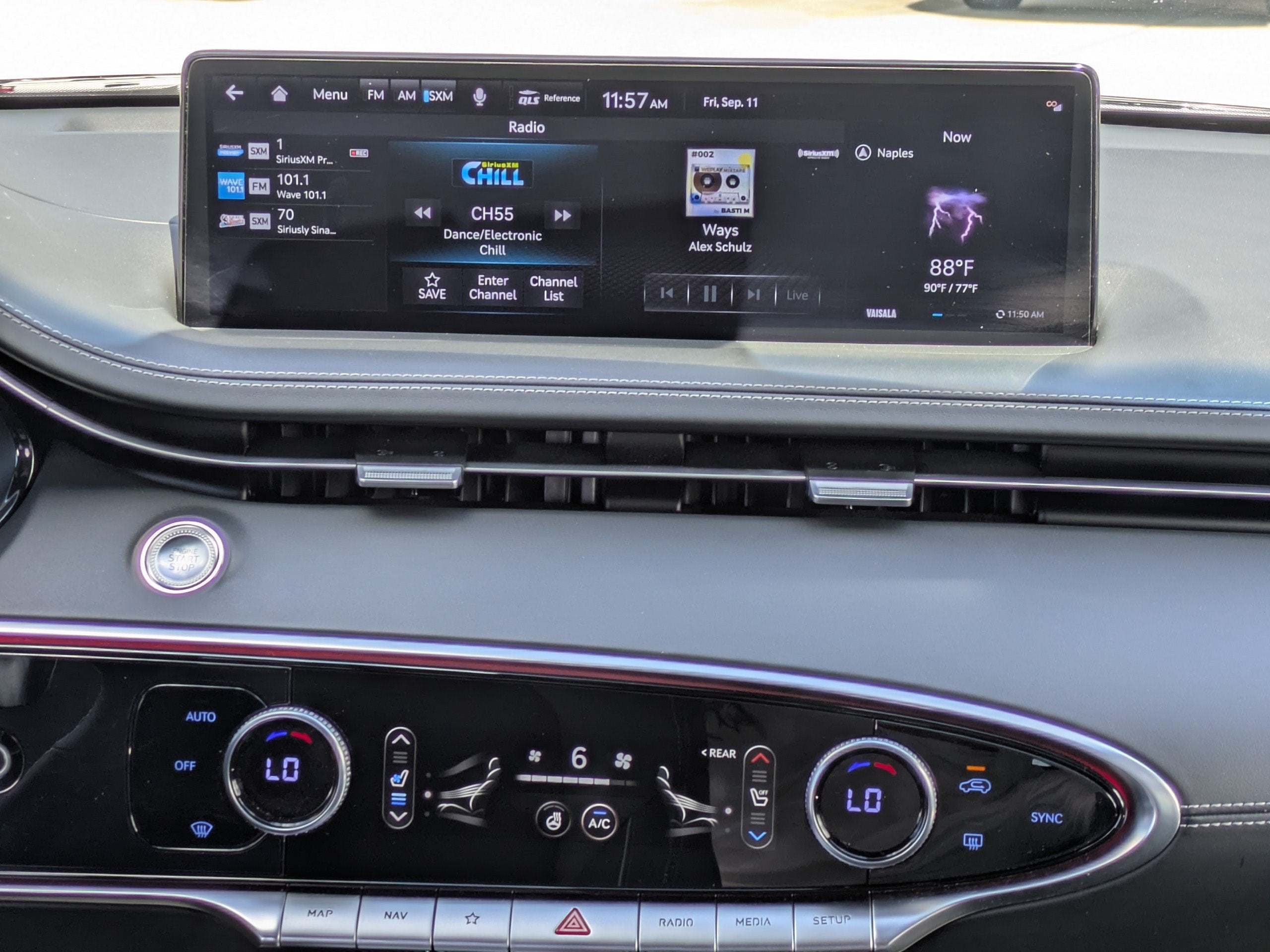 2024 Genesis GV70 2.5T