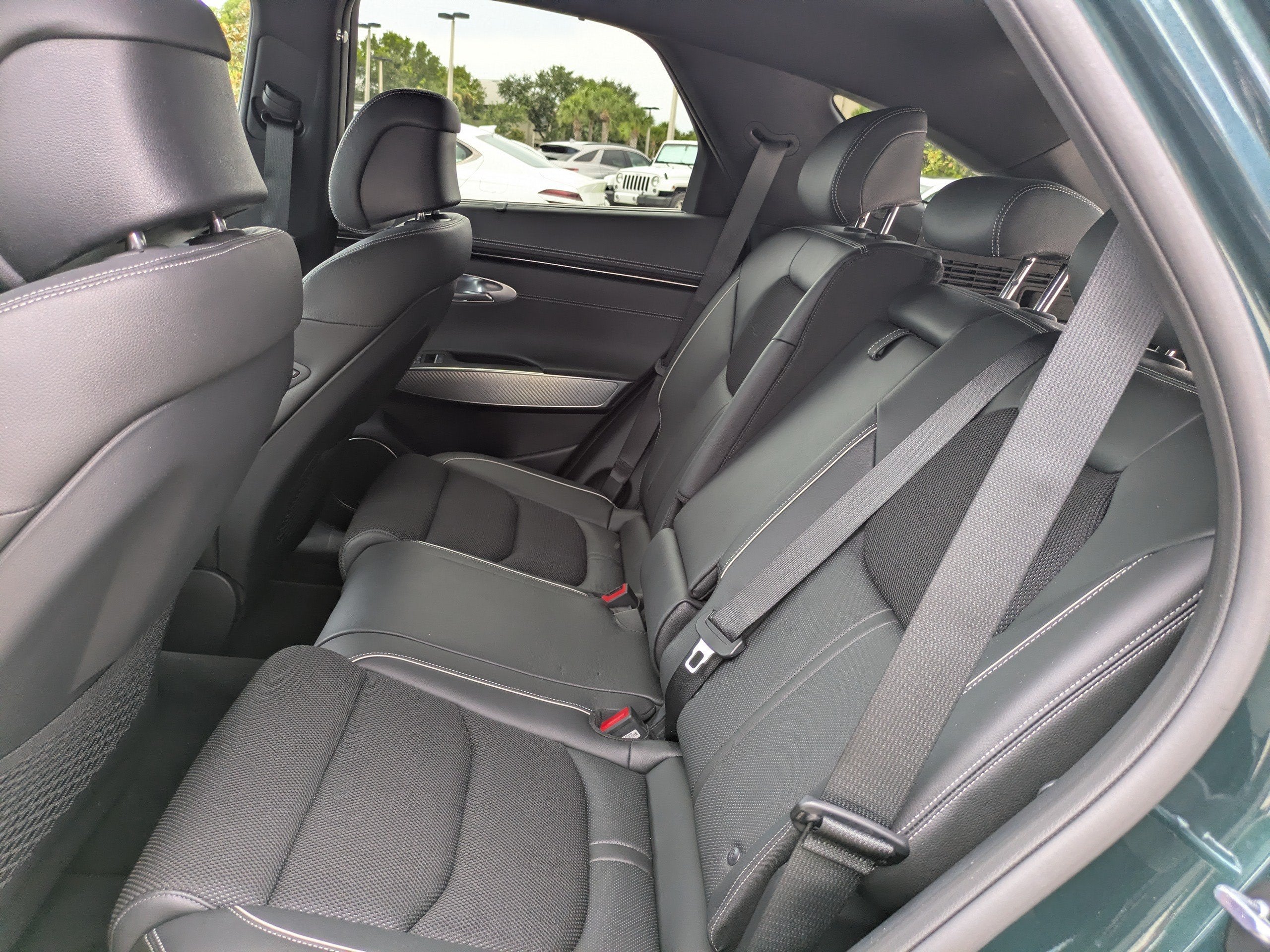 2024 Genesis GV70 2.5T