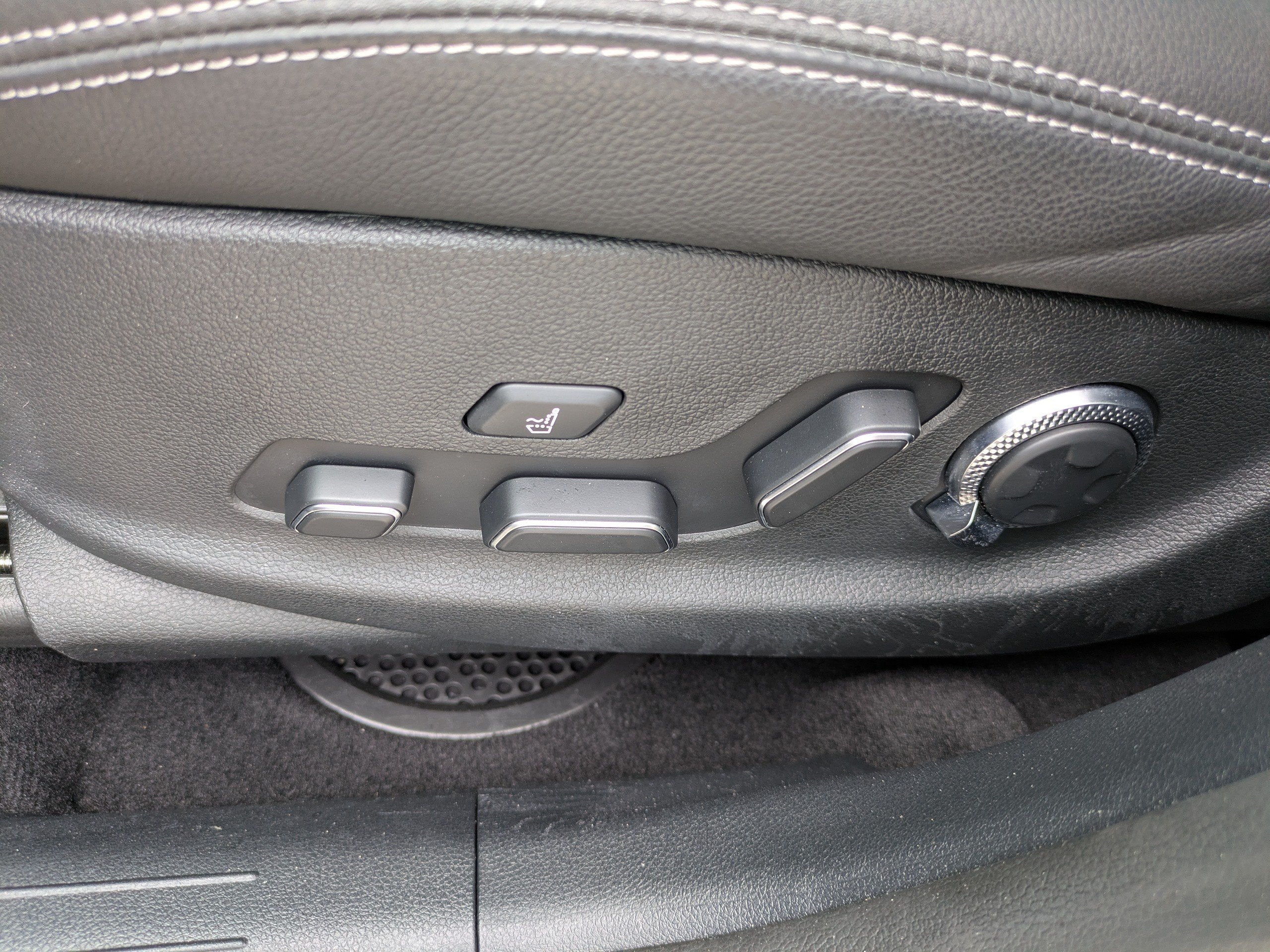 2024 Genesis GV70 2.5T
