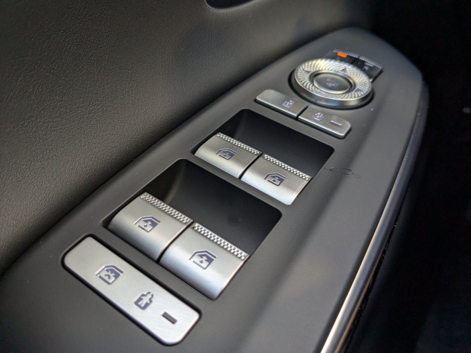 2025 Genesis GV70 3.5T SPORT PRESTIGE