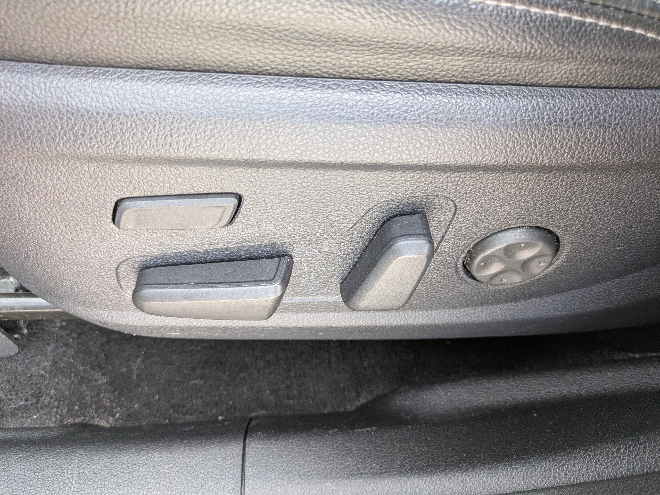 2019 Hyundai Santa Fe ULTIMATE