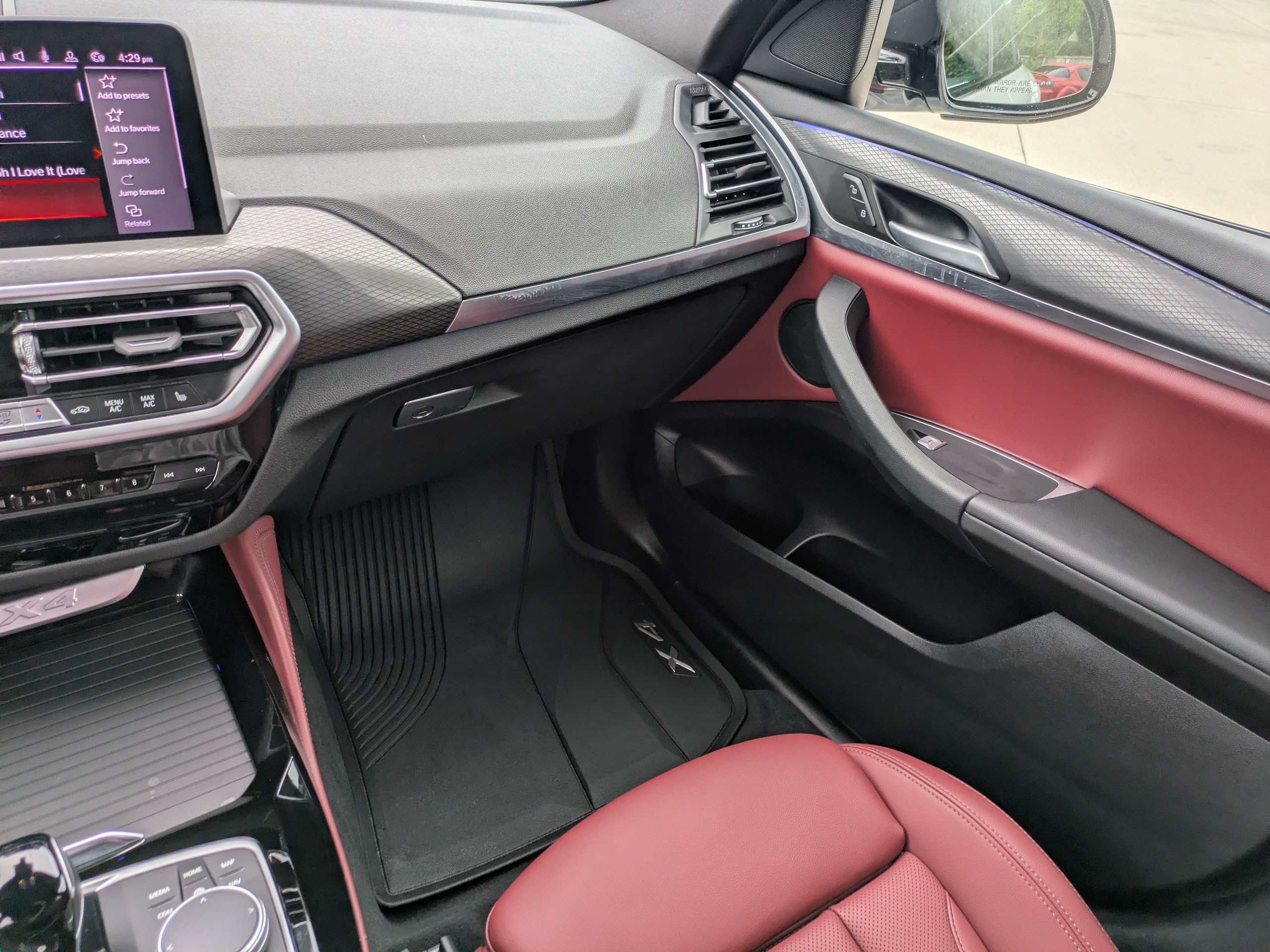 2025 BMW X4 XDRIVE30I