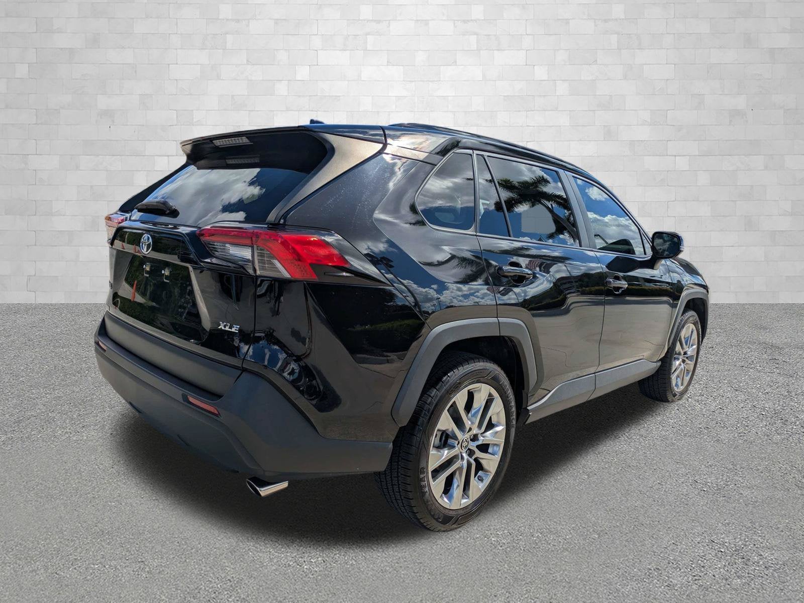 2020 Toyota RAV4 XLE PREMIUM