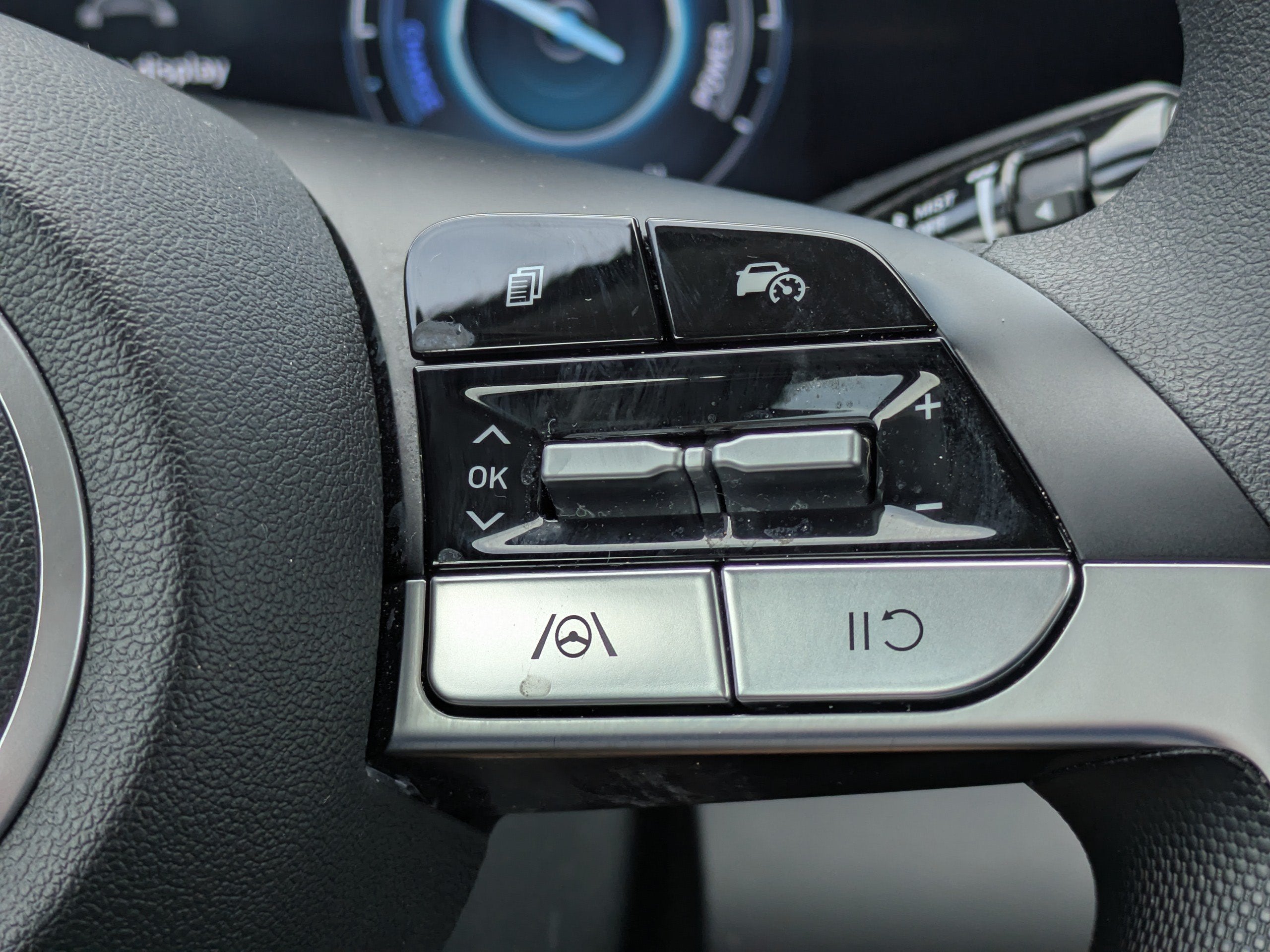 2024 Hyundai Elantra Hybrid BLUE