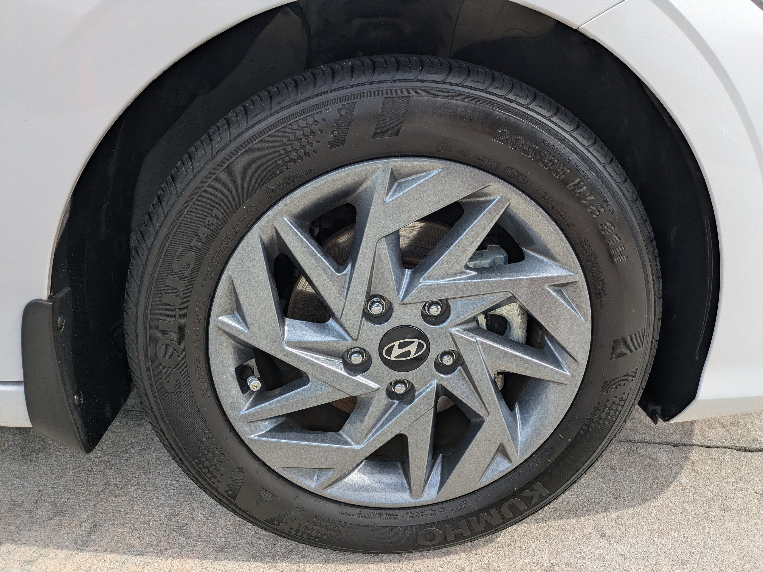 2024 Hyundai Elantra Hybrid BLUE
