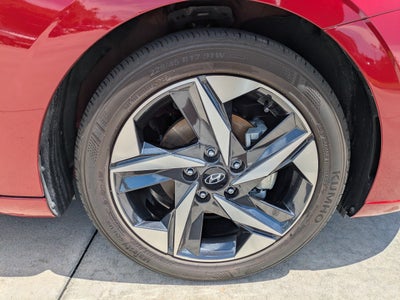 2023 Hyundai Elantra LIMITED