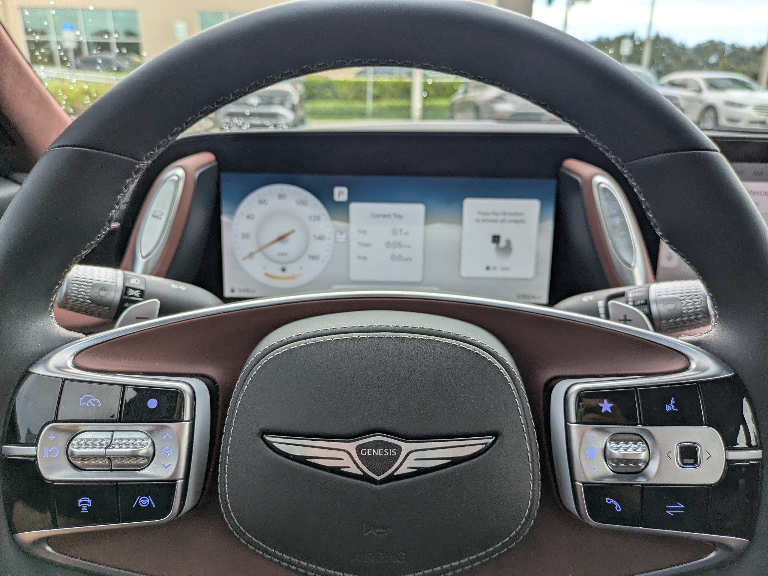 2024 Genesis G90 E-SC