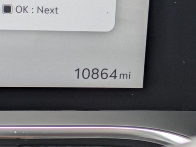 2024 Genesis G90 E-SC