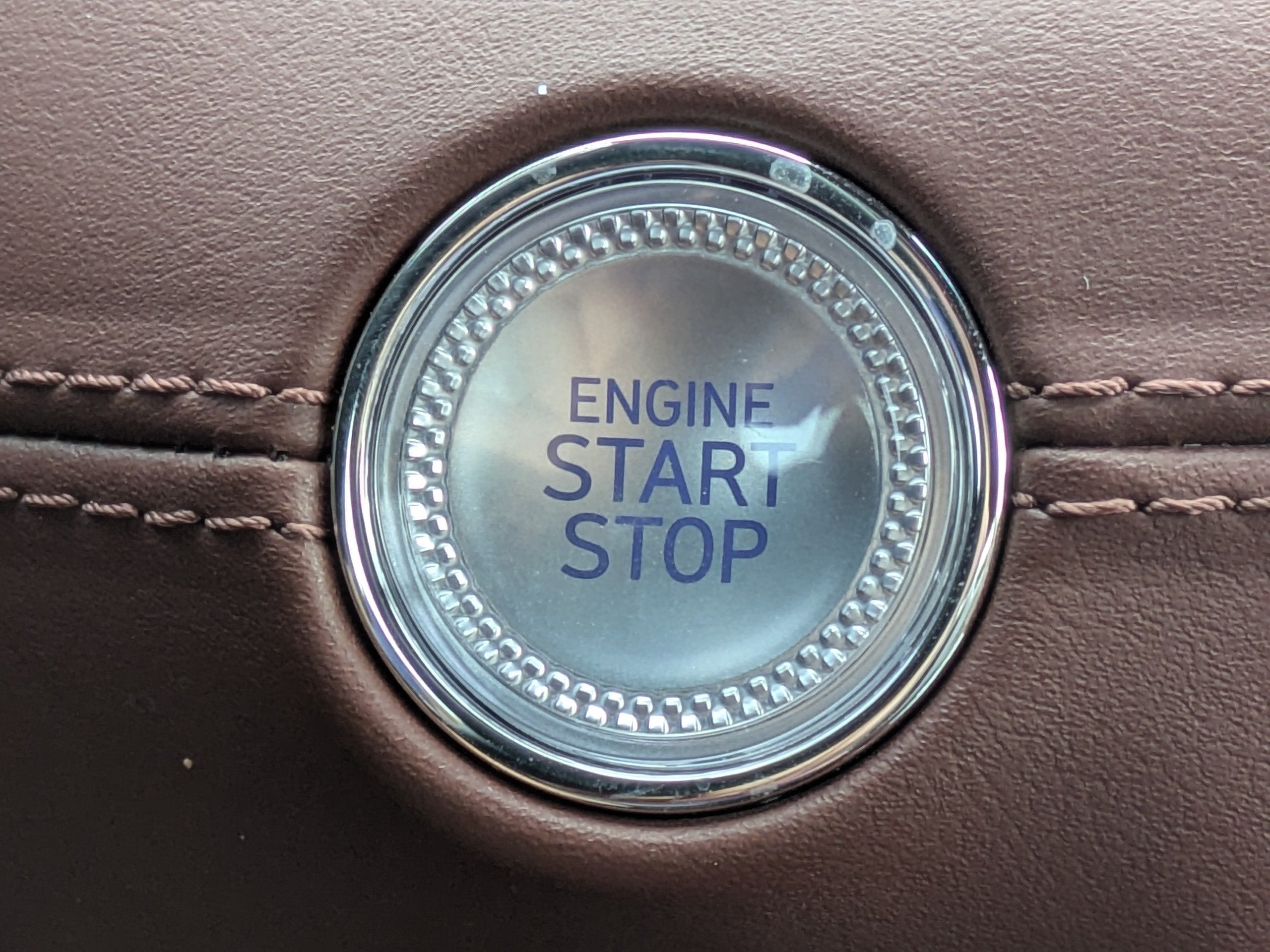2024 Genesis G90 E-SC