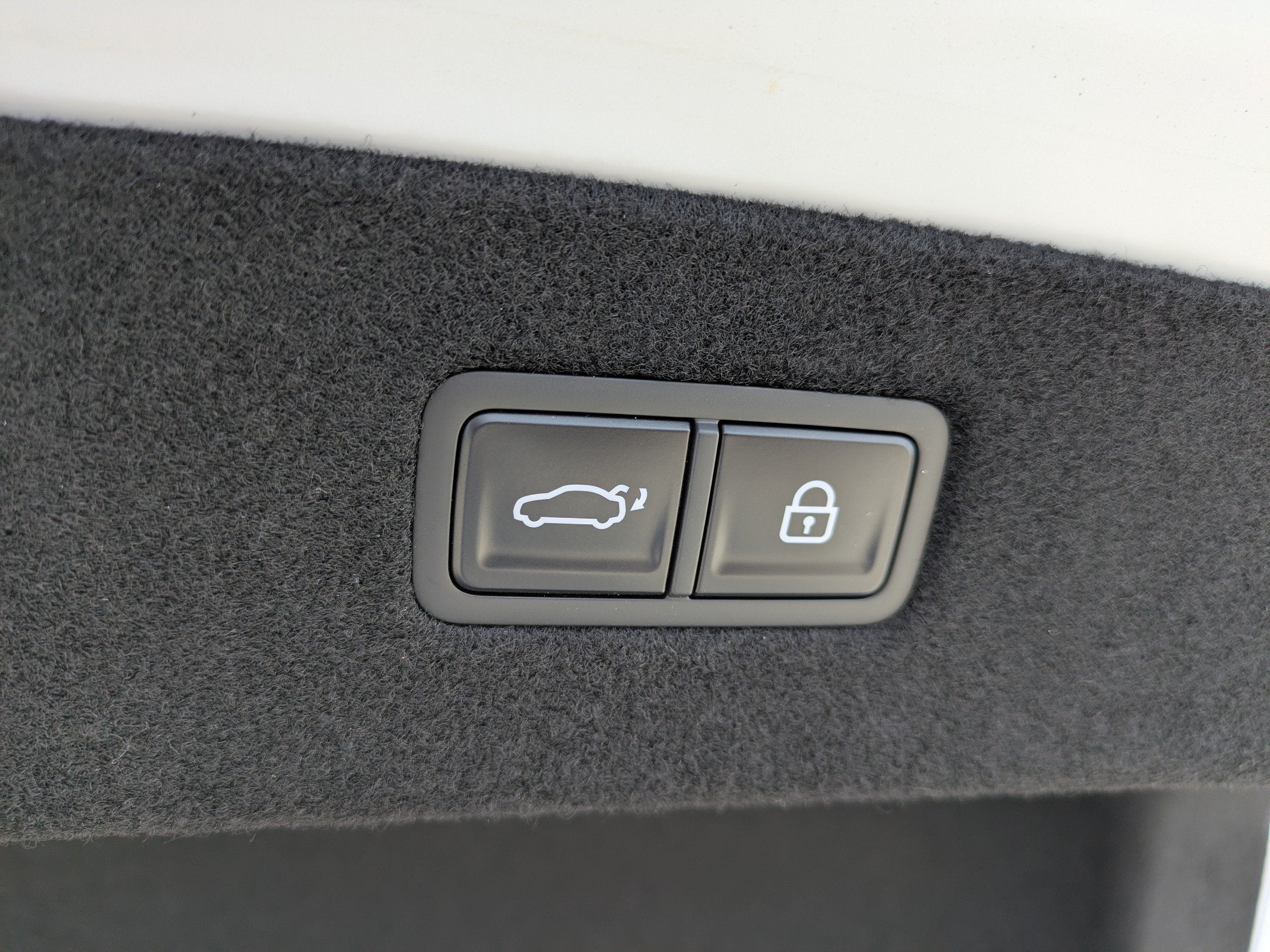 2026 Genesis G90 3.5T E-SC MHEV