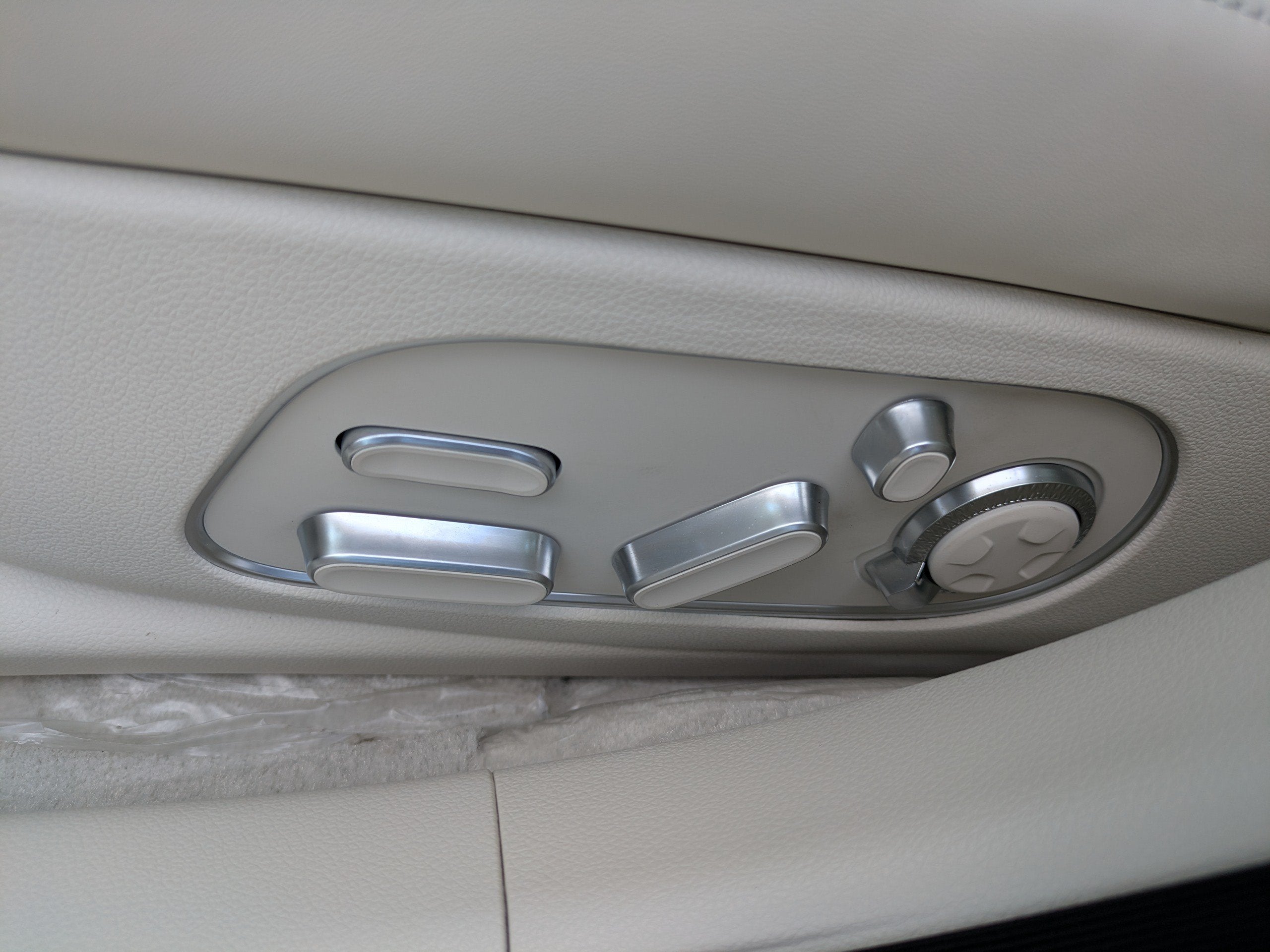 2026 Genesis G90 3.5T E-SC MHEV