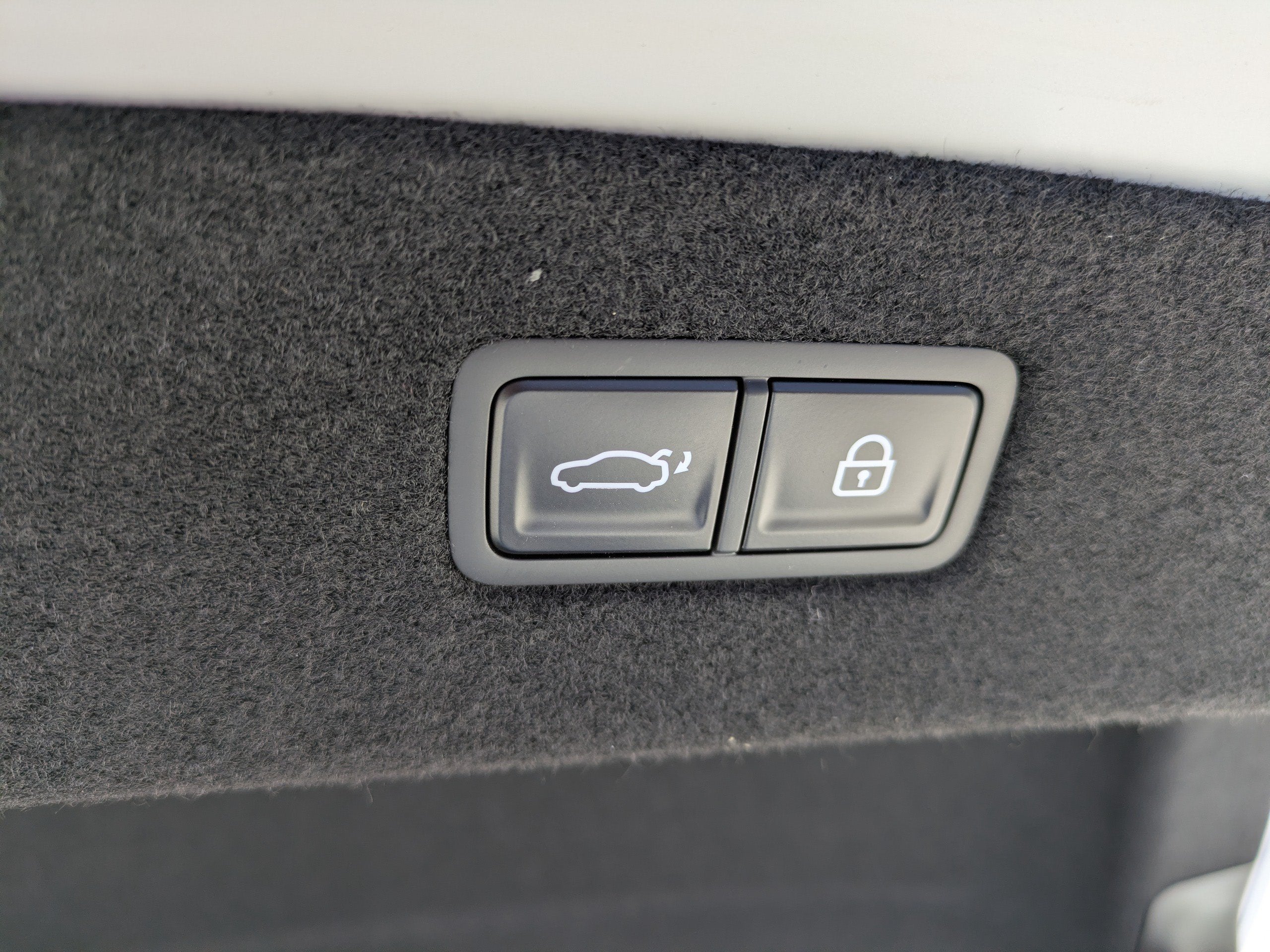 2026 Genesis G90 3.5T E-SC MHEV