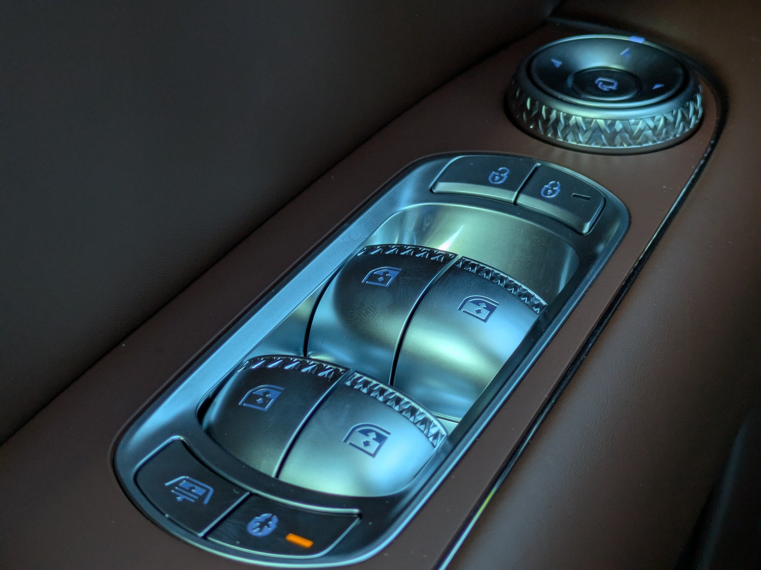 2026 Genesis G90 3.5T E-SC MHEV
