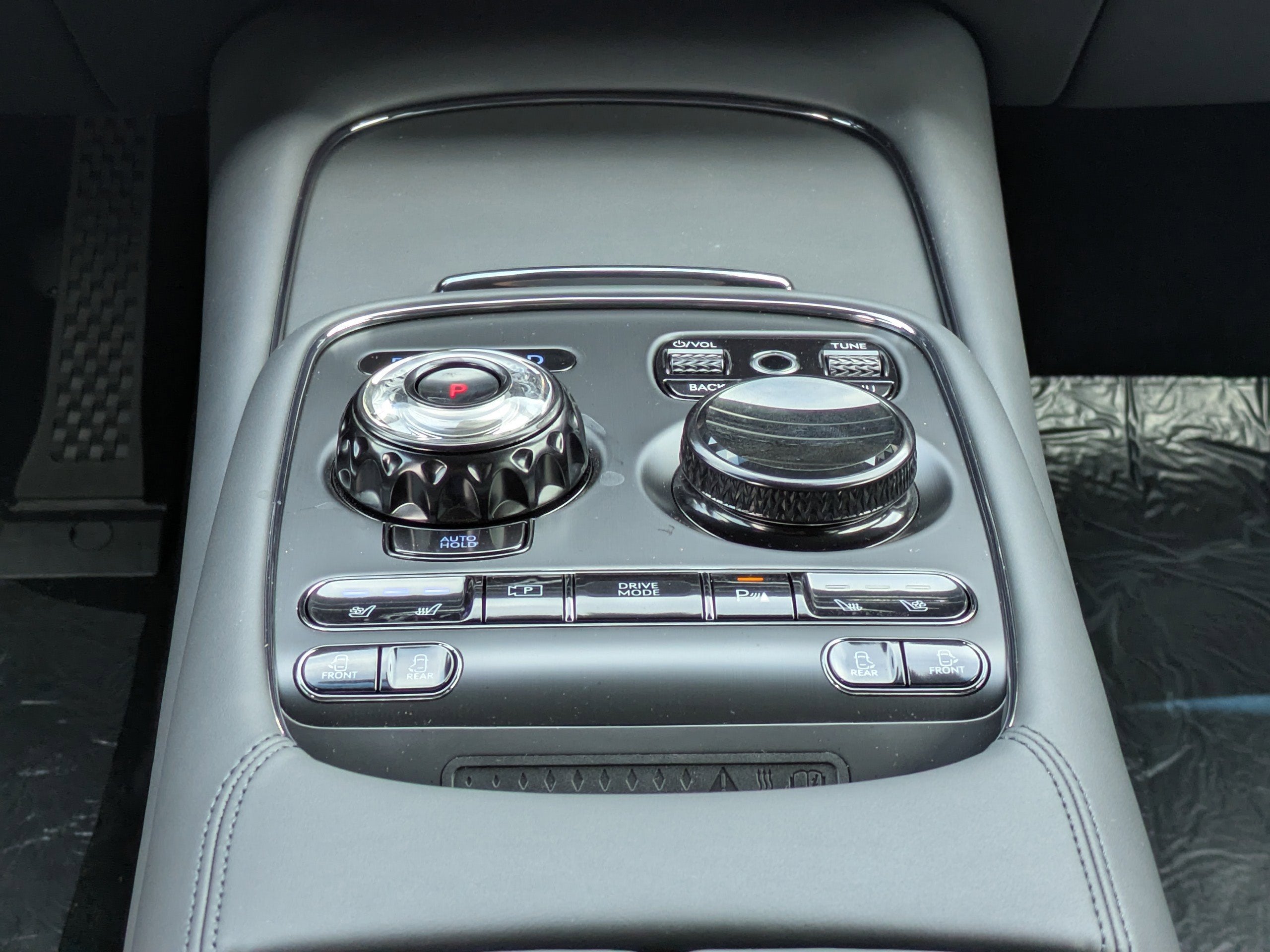 2026 Genesis G90 3.5T E-SC MHEV PRESTIGE BLACK