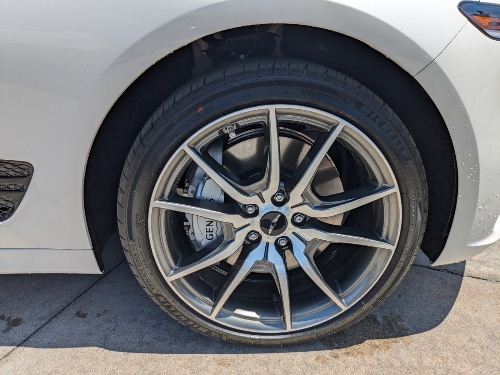 2026 Genesis G70 2.5T