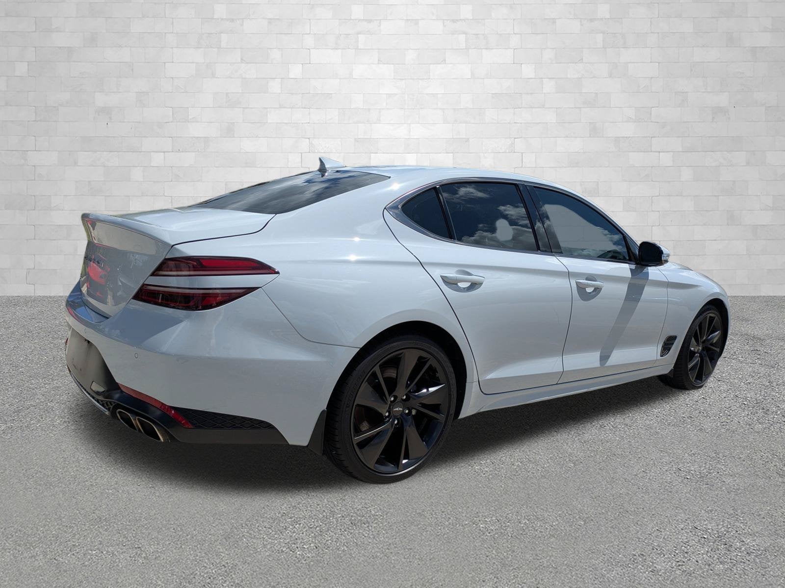 2023 Genesis G70 2.0T