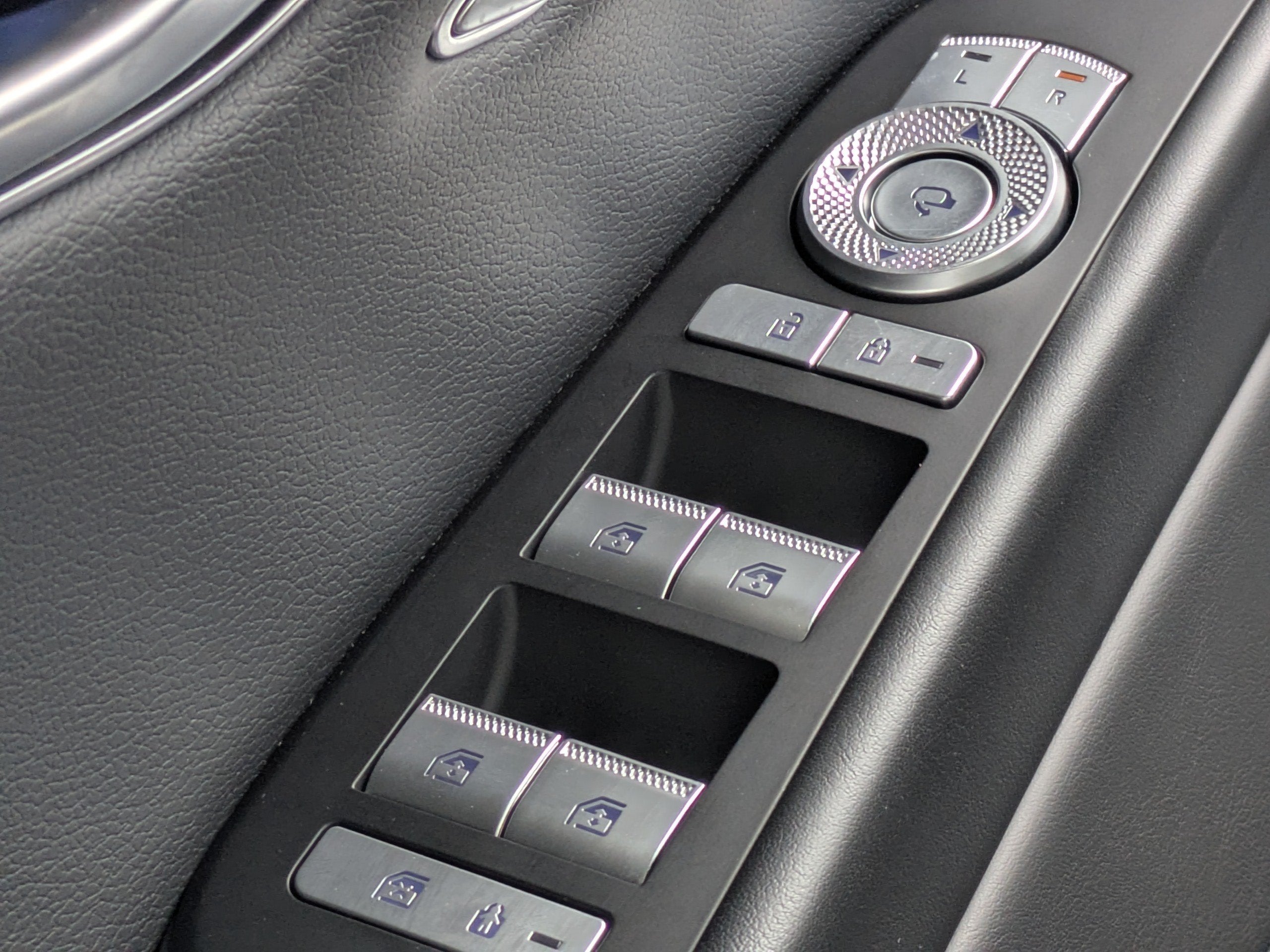 2024 Genesis G80 2.5T